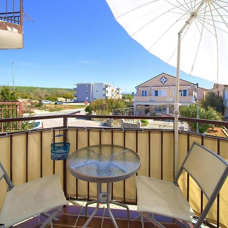 Studio Apartment Vesna Кърк Екстериор снимка