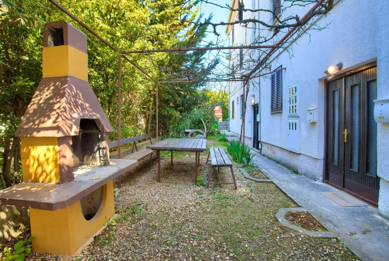 Studio Apartment Vesna Кърк Екстериор снимка
